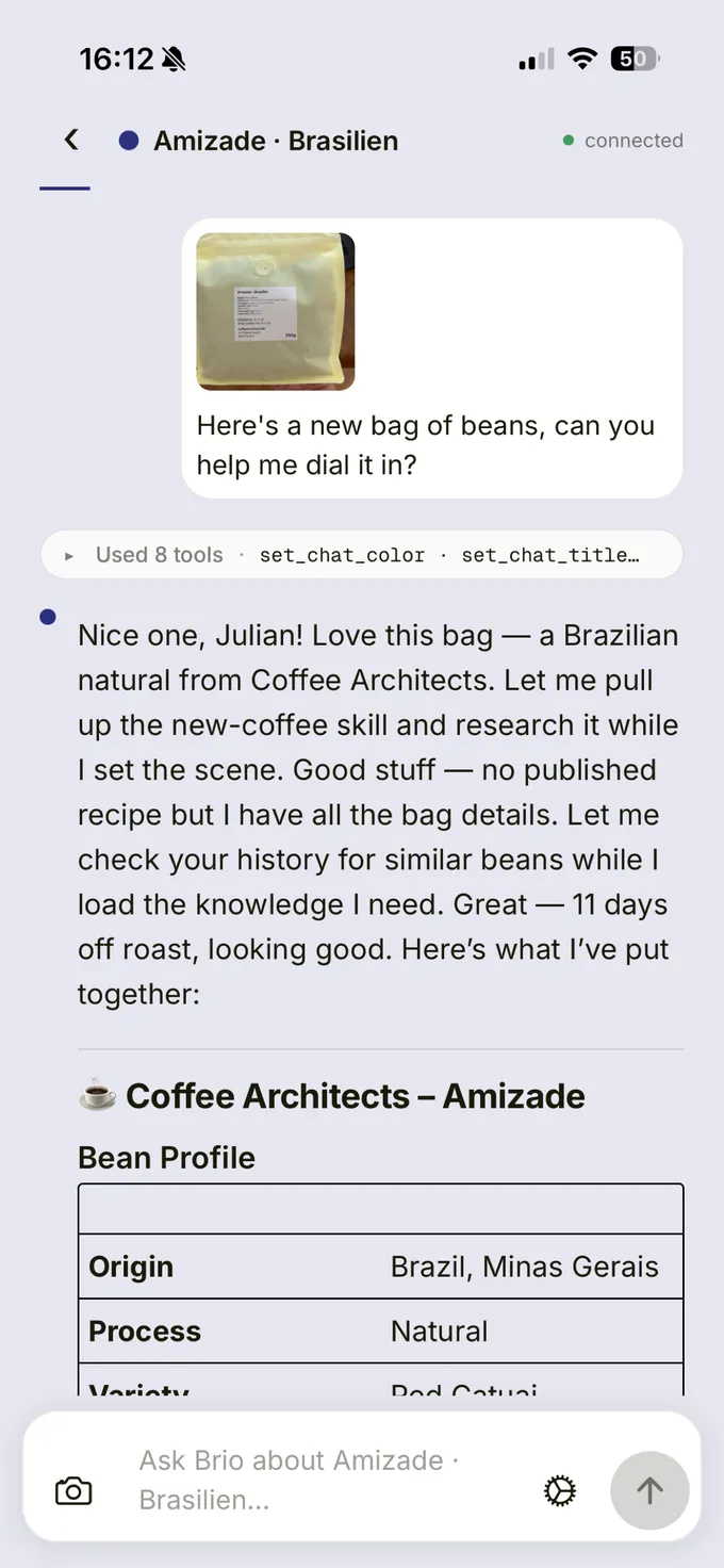 Brio chat analyzing a photo of a coffee bag — identifying the Brazilian natural from Coffee Architects and building a bean profile